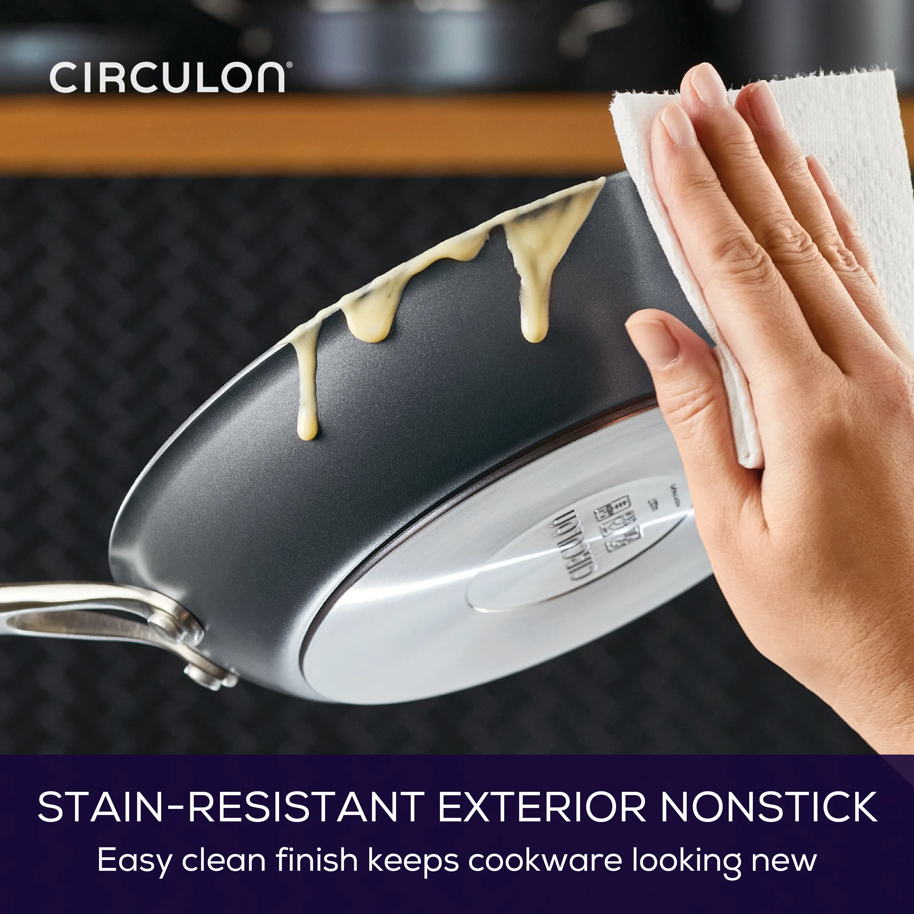 10-Inch Frying Pan: Nonstick ScratchDefense™ Fry Pan