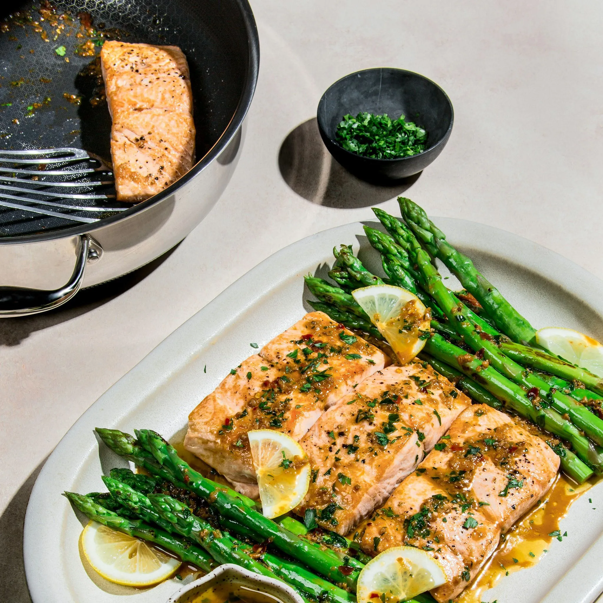 4.5QT Hybrid Deep Sauté Pan with Lid (4.25L)