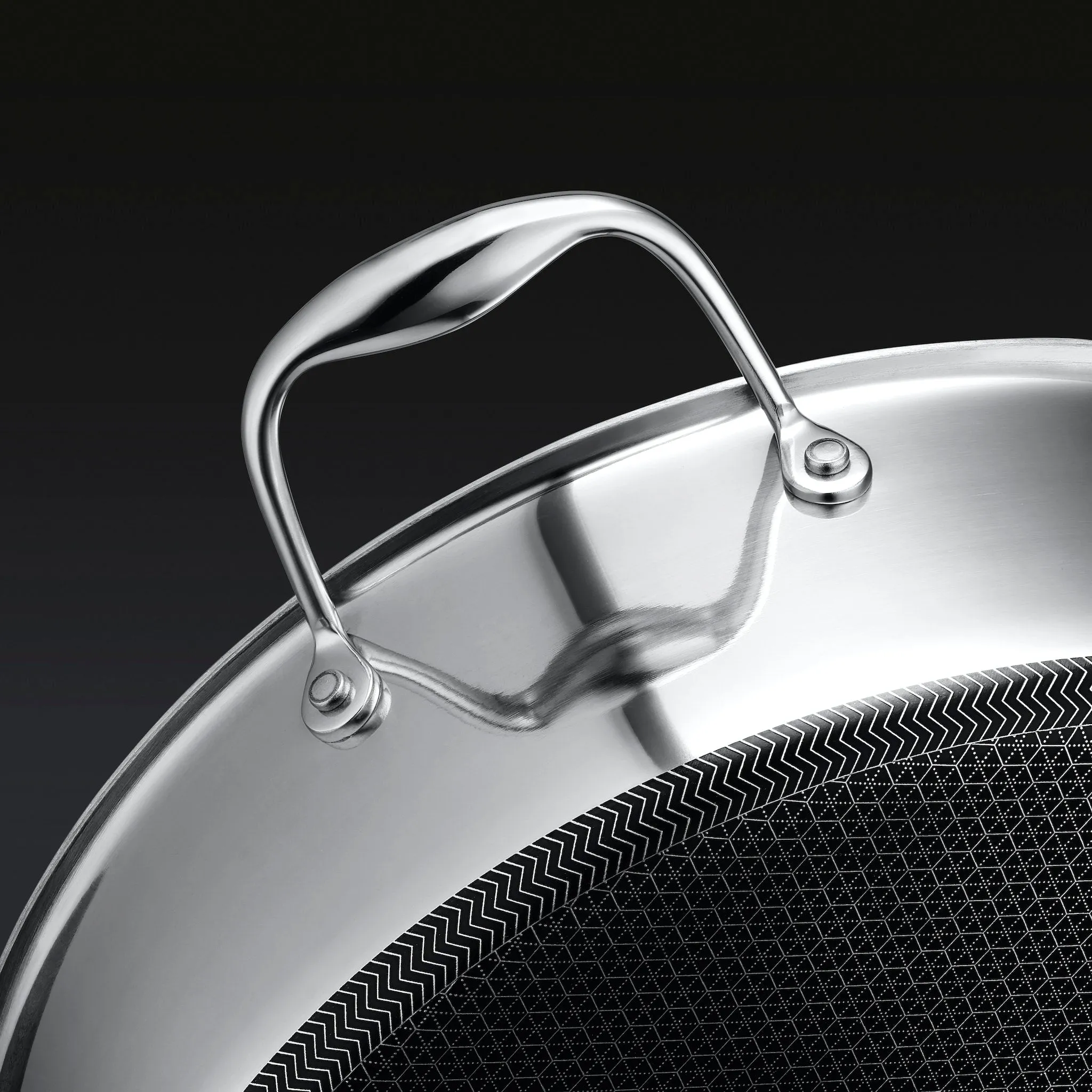 7QT Hybrid Deep Sauté Pan/Chicken Fryer with Lid (6.6 L)