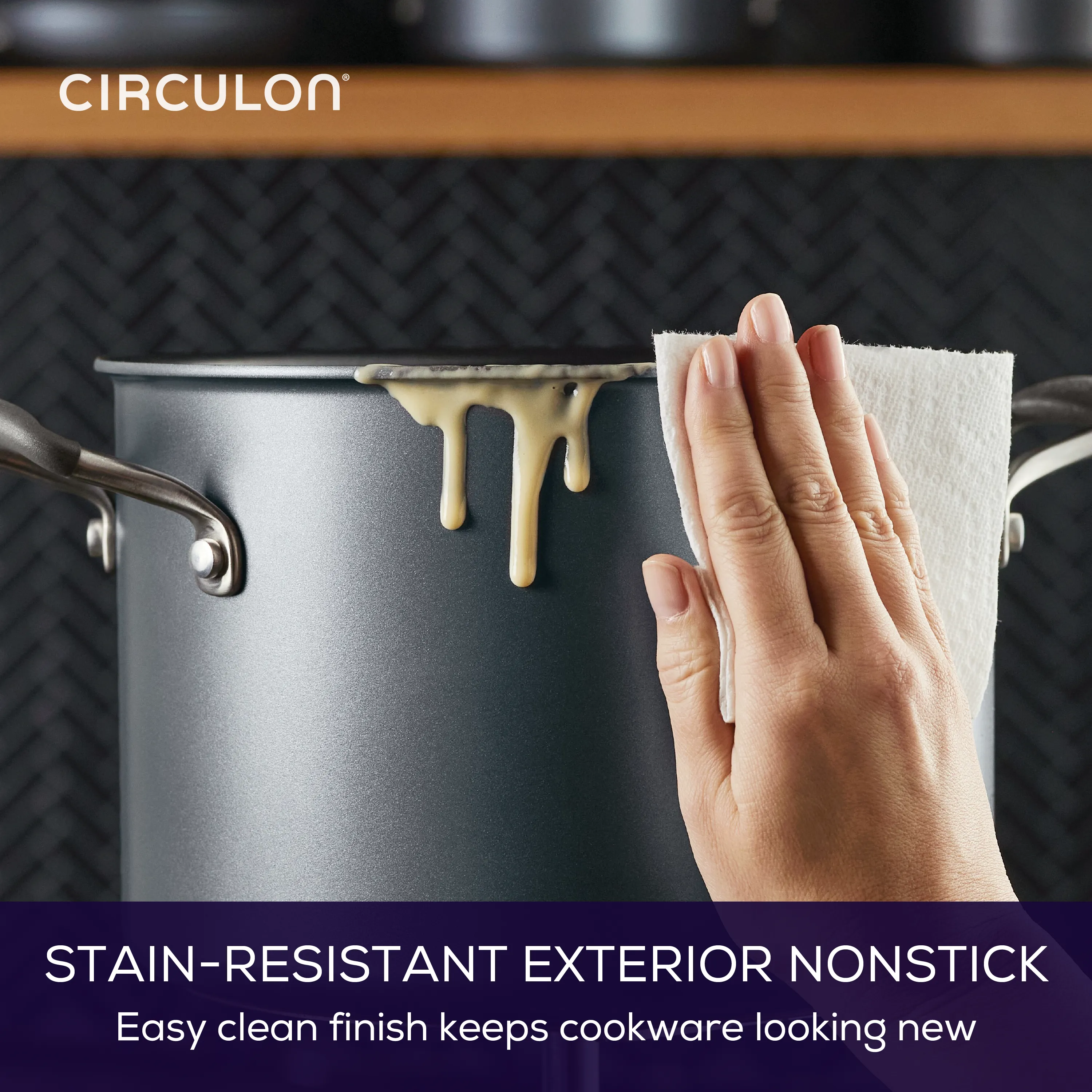 8-Quart Pot ScratchDefense™ Nonstick Stockpot with Lid