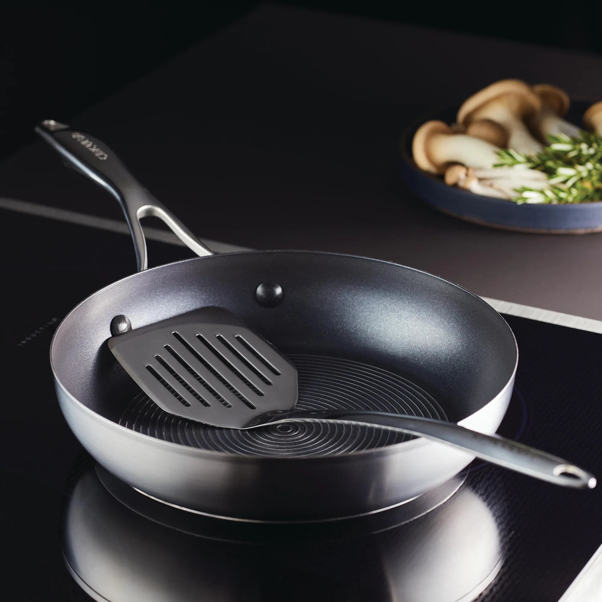 9.5" Hybrid Stainless Steel Frying Pan w/ Stainless-Steel Spatula