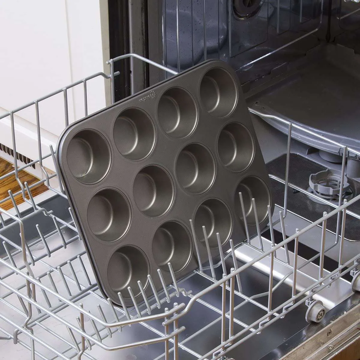 Bakeins Muffin/Cupcake Pan 12 Cup - Ecolution