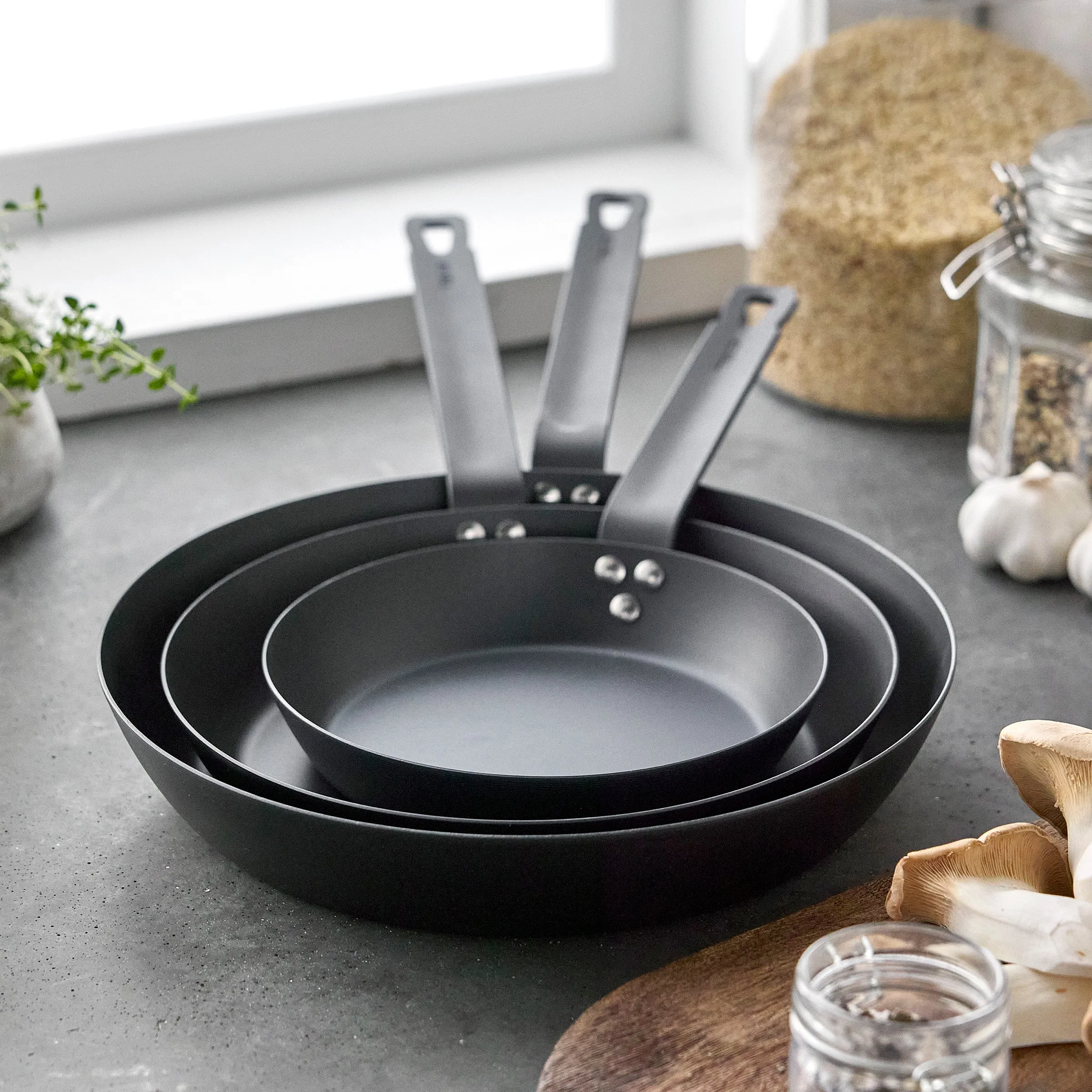 Bobby Flay by GreenPan 8", 10" and 12" Carbon Steel Frypan Set