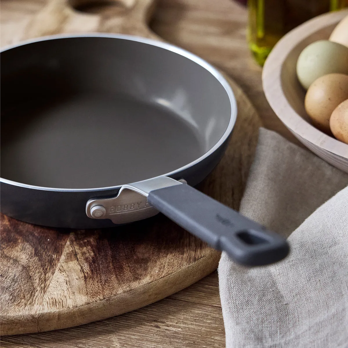 Bobby Flay by GreenPan Professional Ceramic Nonstick 8" Frypan | Black