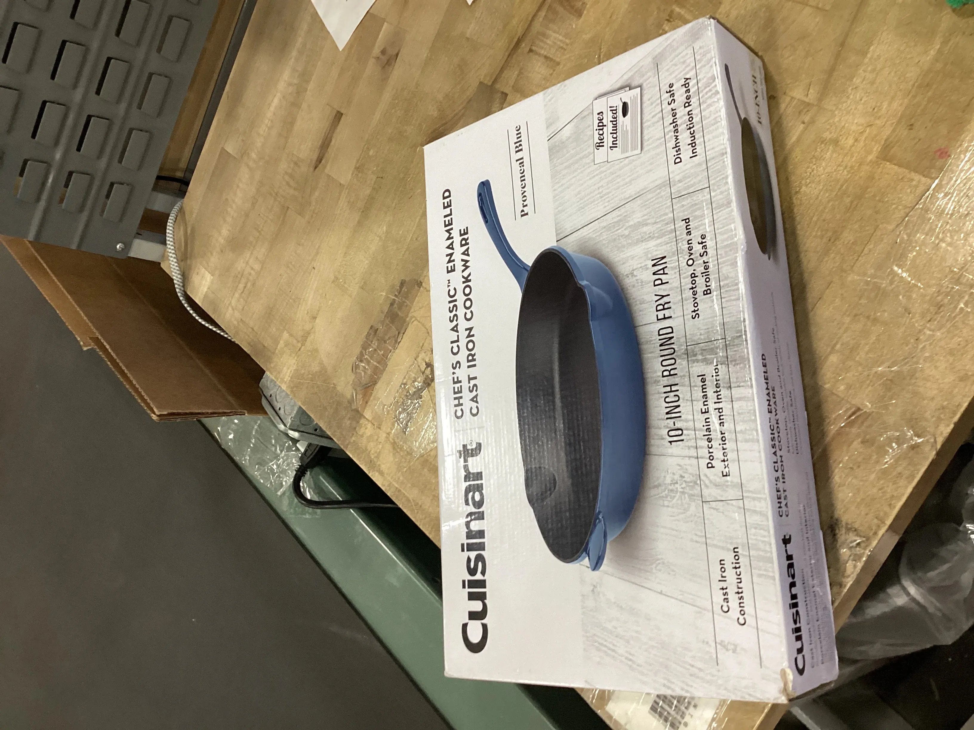 Chefs Classic Enameled Cast Iron 10" Skillet - Provencal Blue