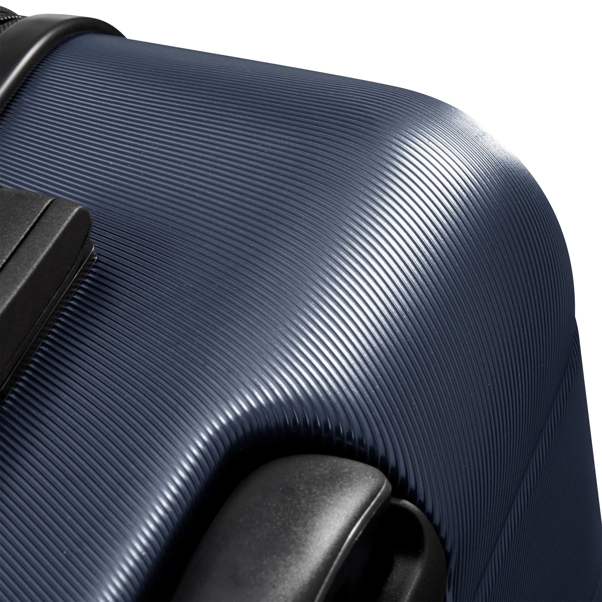 DELSEY Paris Comte 2.0 24" 4-Wheel Medium Luggage
