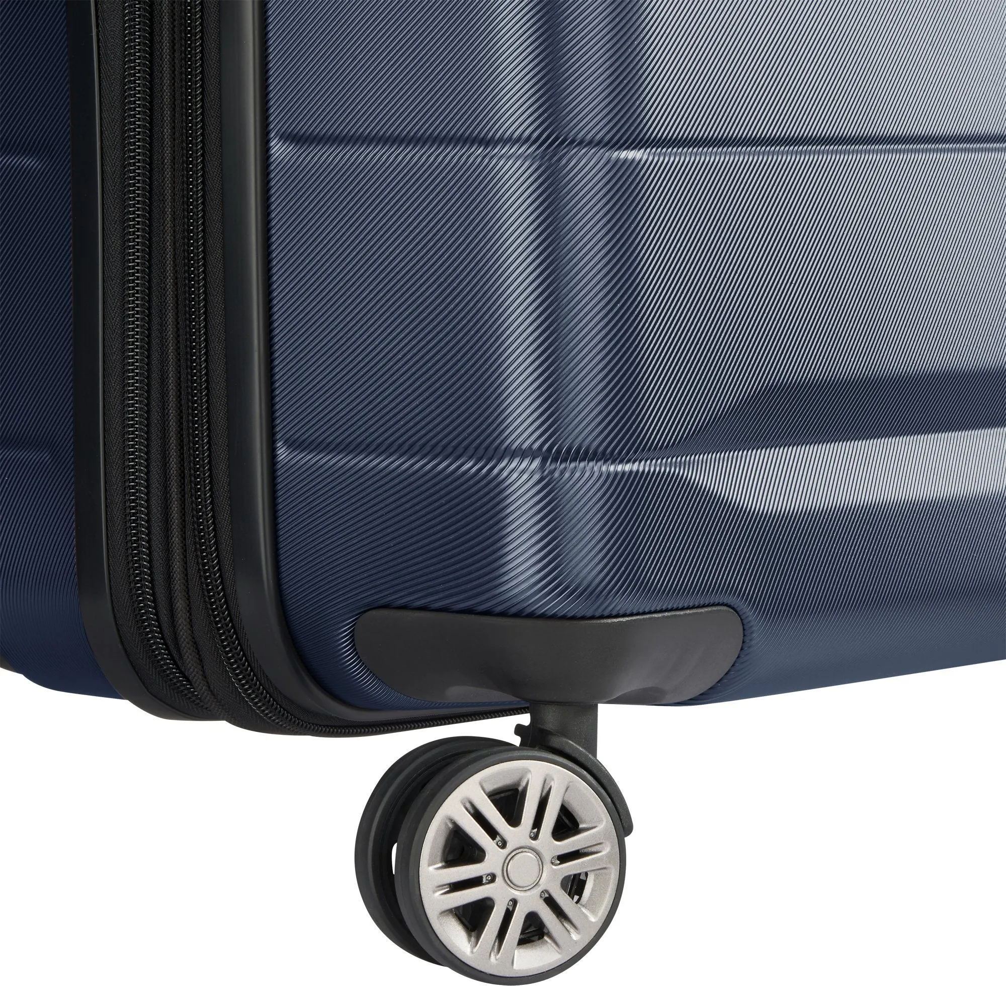 DELSEY Paris Comte 2.0 24" 4-Wheel Medium Luggage