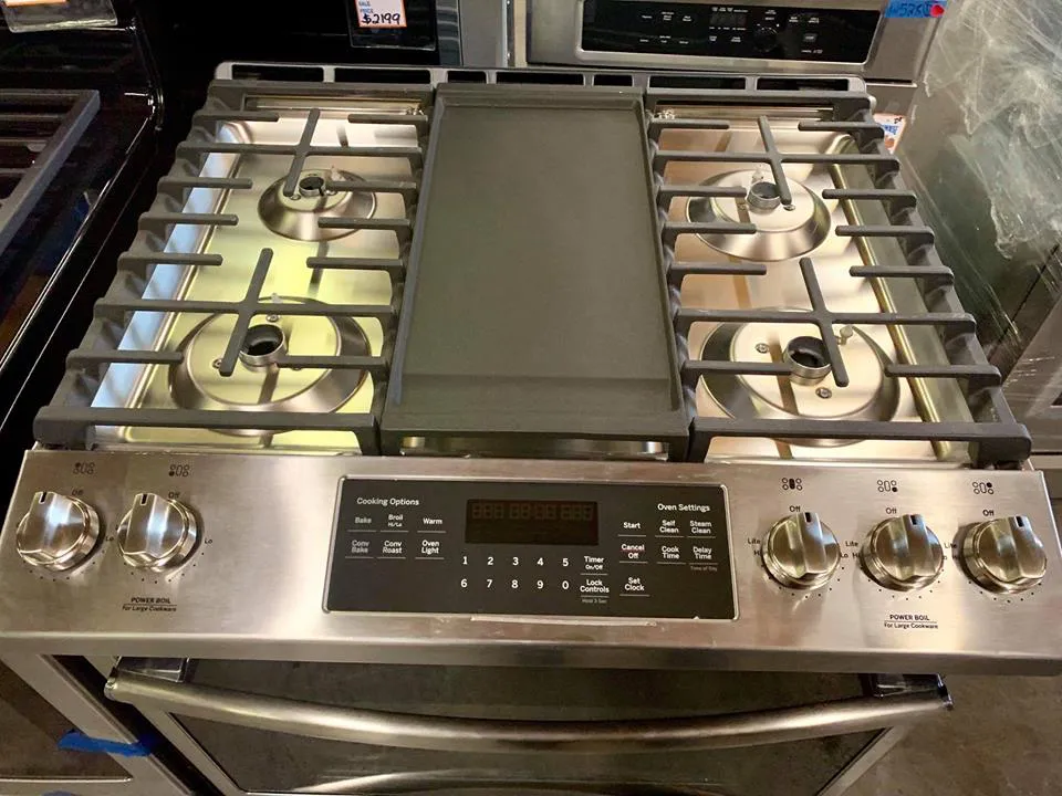 GE Slide-in Gas stove in stainless steel