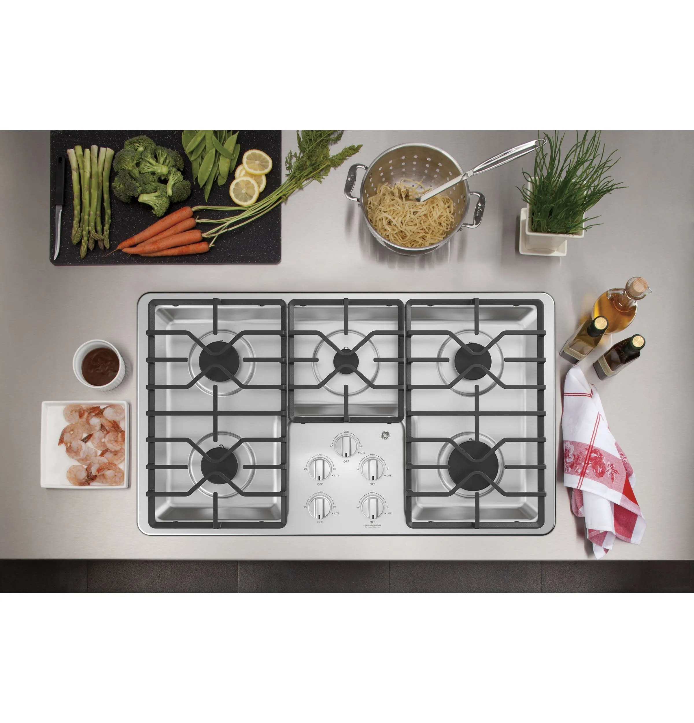 GE Stainless Steel 36" Gas Cooktop - JGP3036SLSS