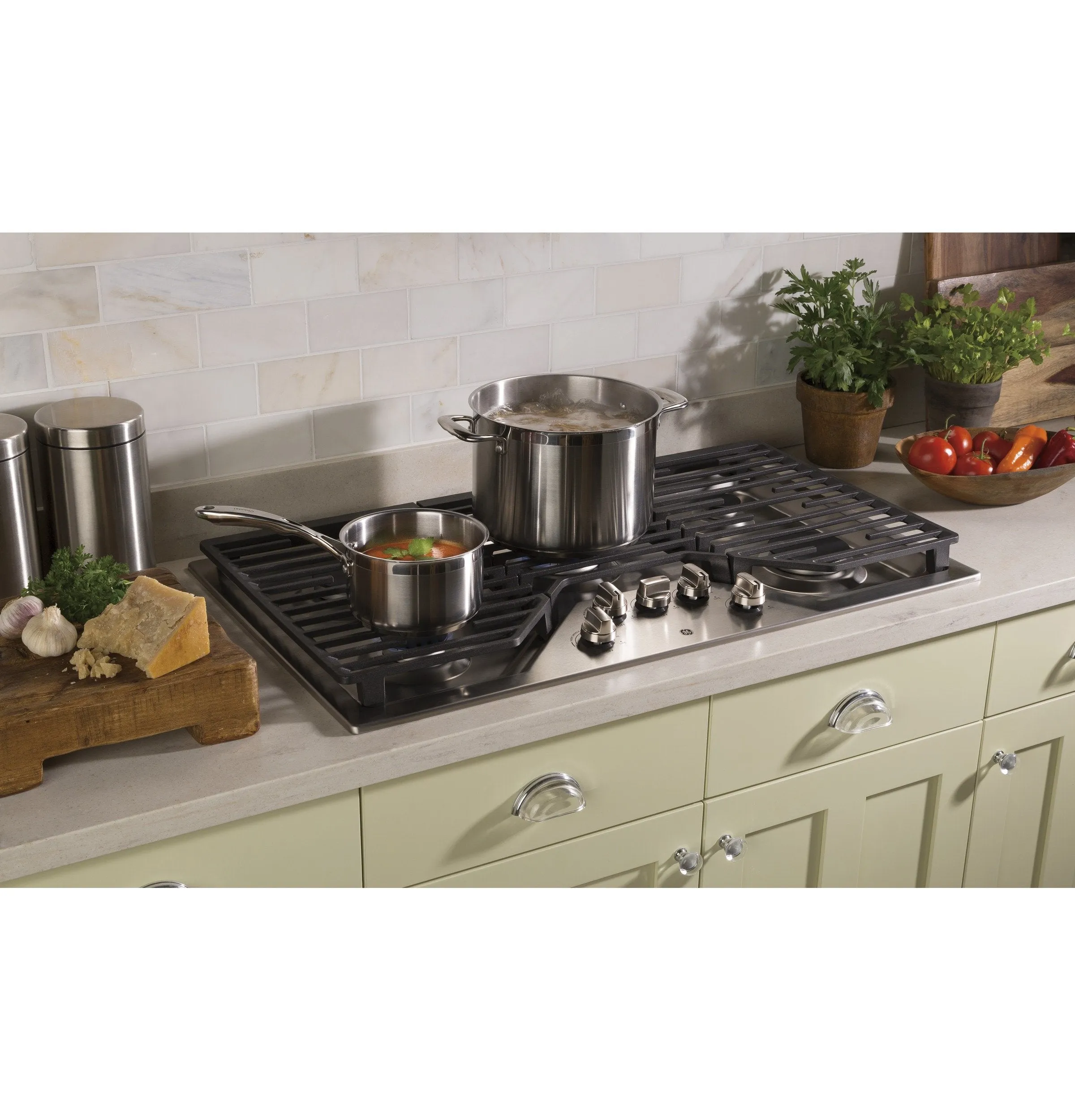GE Stainless Steel 36" Gas Cooktop - JGP5036SLSS