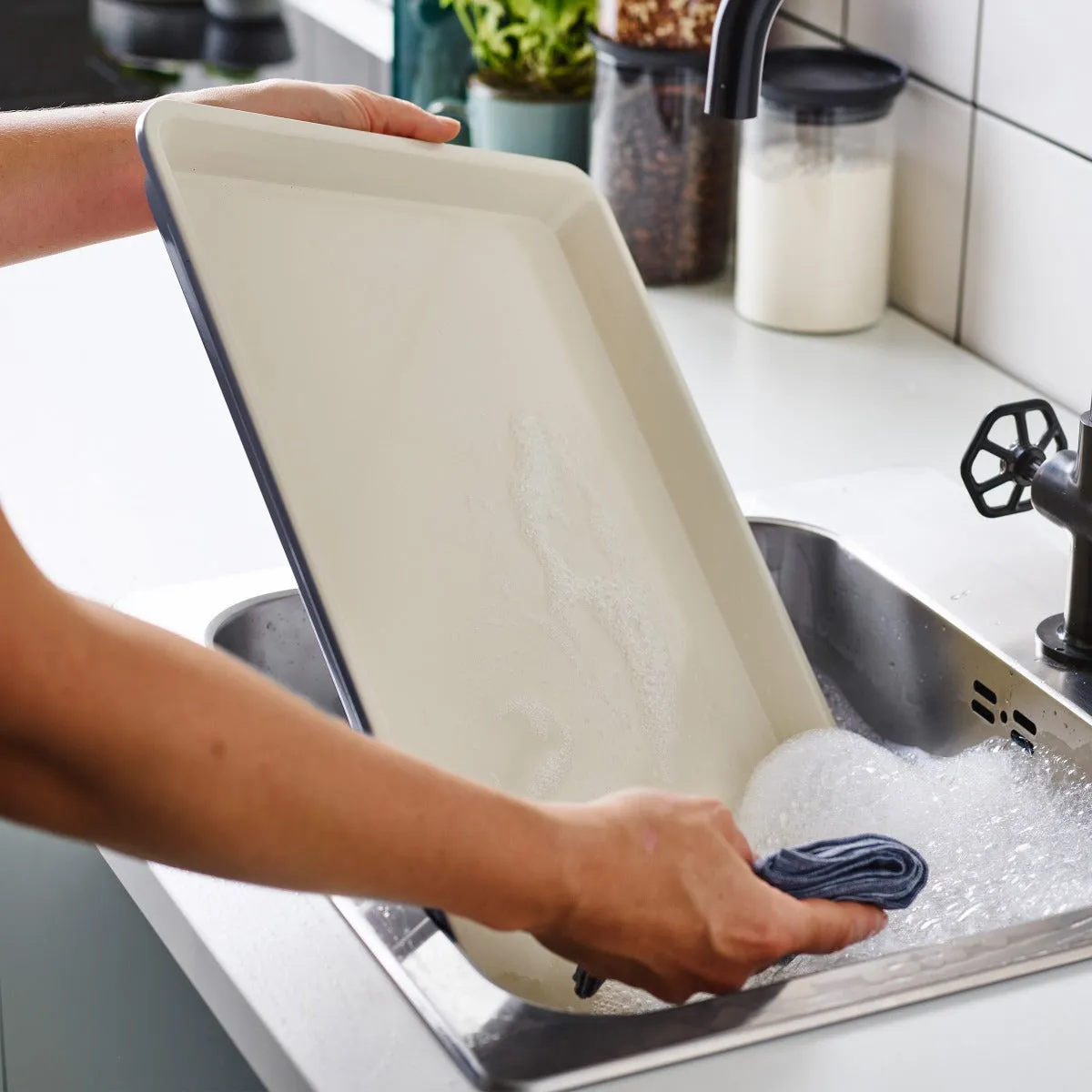 GreenLife Ceramic Nonstick 18" x 13" Cookie Sheet | Black