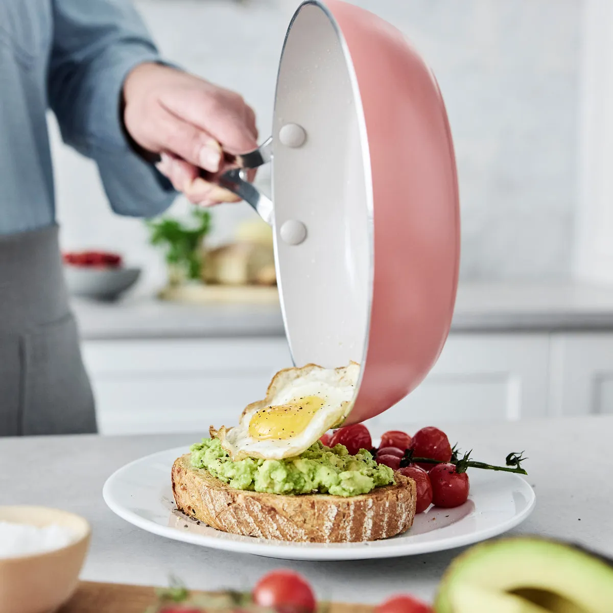 Nova Ceramic Nonstick 8" Frypan | Coral
