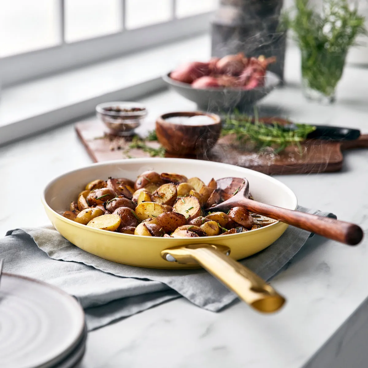 Reserve Ceramic Nonstick 10-Piece Cookware Set | Sunrise