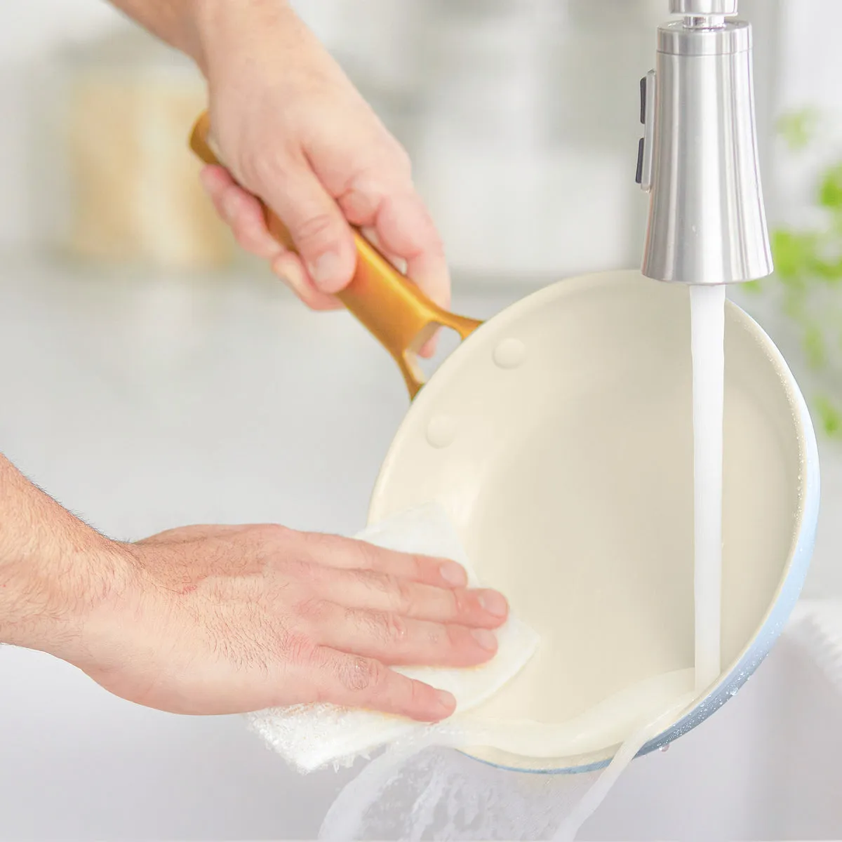 Reserve Ceramic Nonstick 10" and 12" Frypan Set | Sky Blue