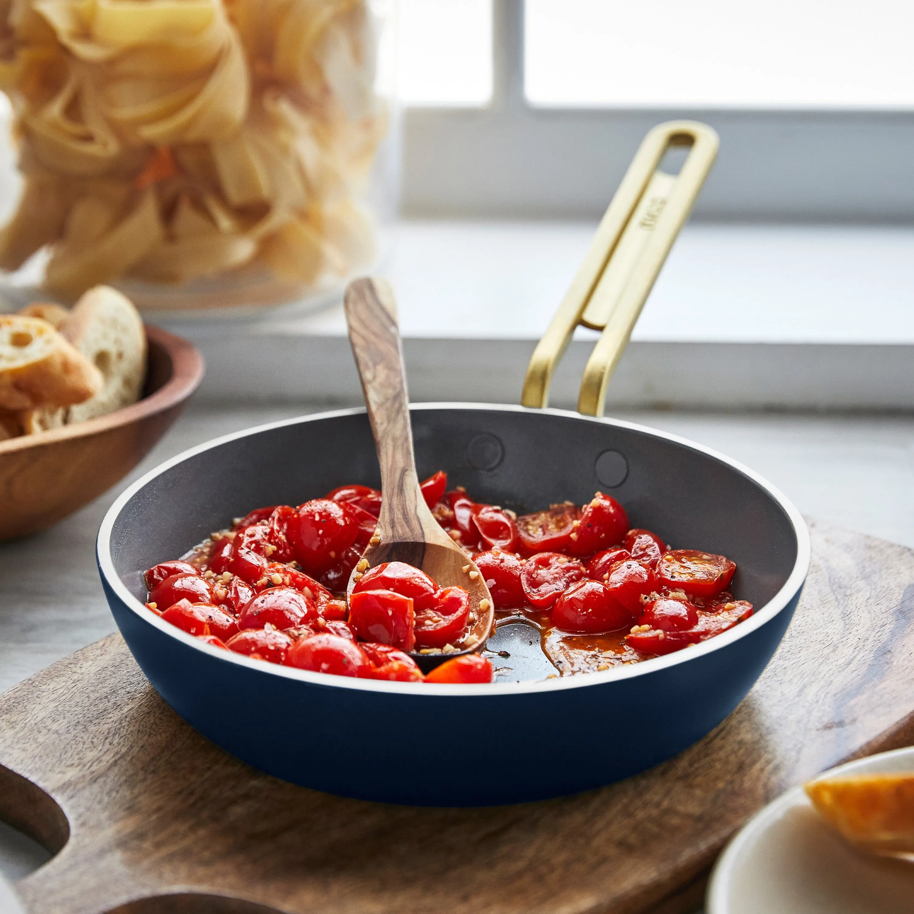 Stanley Tucci™ Ceramic Nonstick 6-Piece Cookware Set with the Tucci Cookbook | Marino Blue