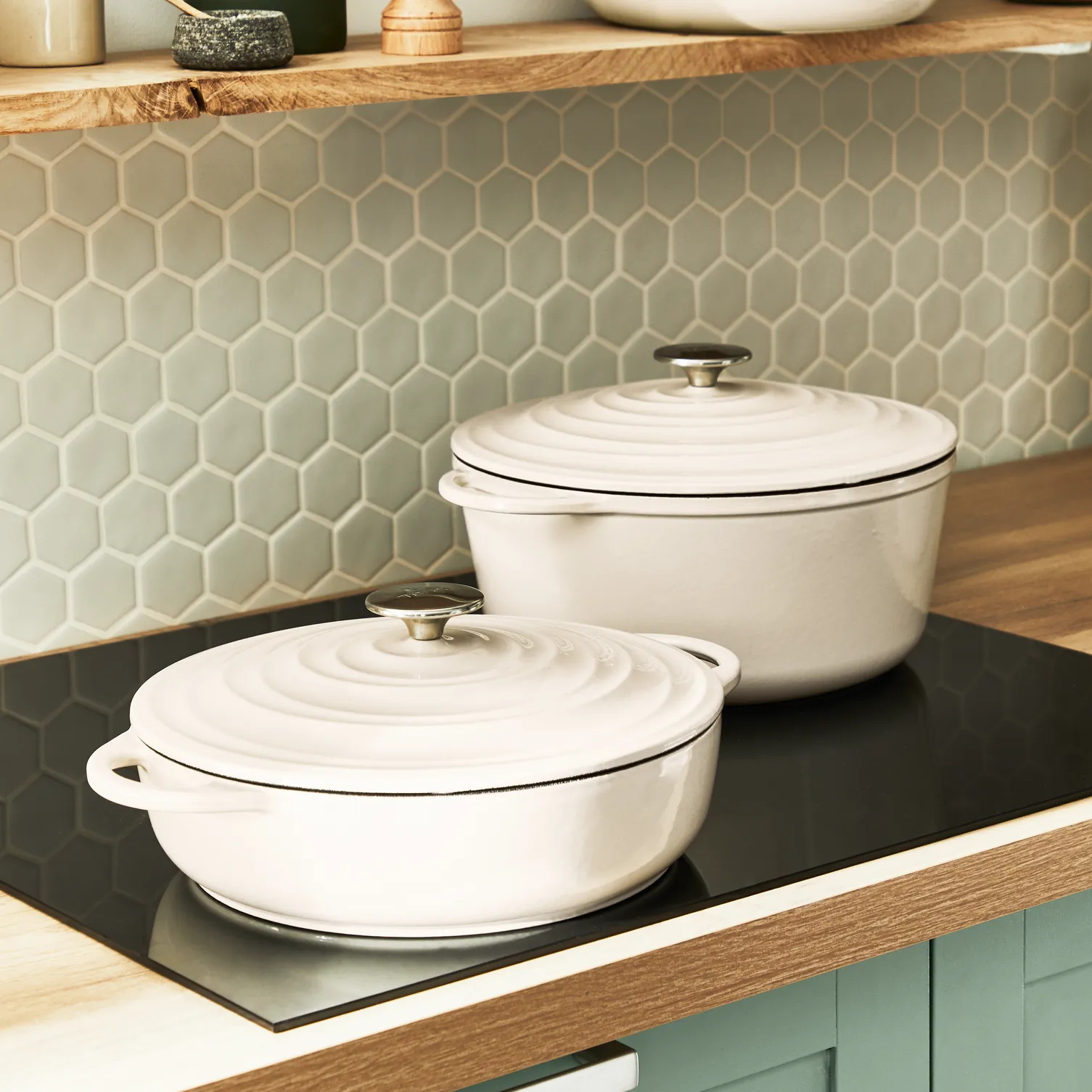 Tefal LOV Induction Cast Iron Beige Shallowpot 28cm/3.8L   Lid