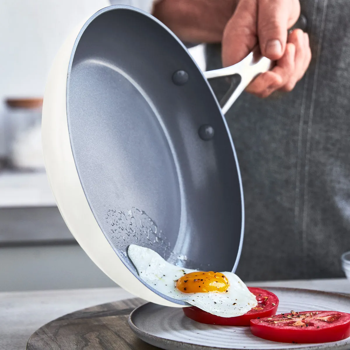 Valencia Pro Ceramic Nonstick 8", 9.5", and 11" Frypan Set | Cream