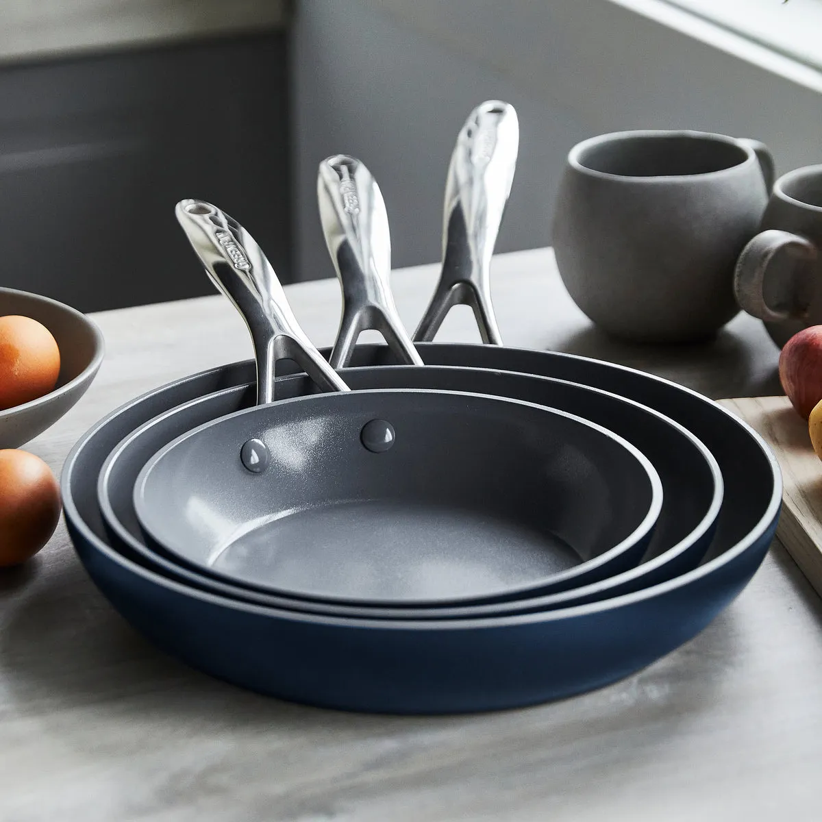 Valencia Pro Ceramic Nonstick 8", 9.5", and 11" Frypan Set | Oxford Blue